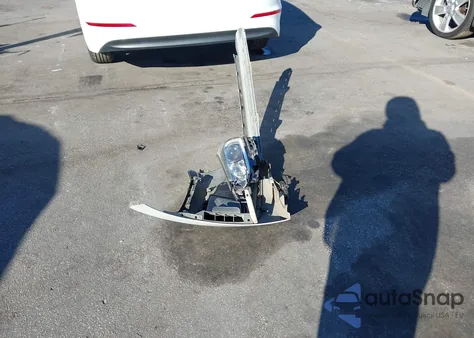 2018 Hyundai Elantra Sel z USA, uszkodzony, nr VIN 5NPD84LF1JH263538